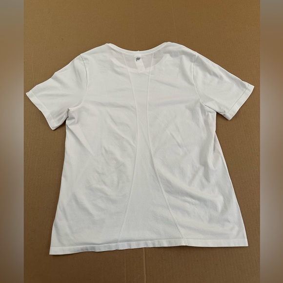 Fabletics Size L Feather Tech+ Short-Sleeve Top - Picture 9 of 9